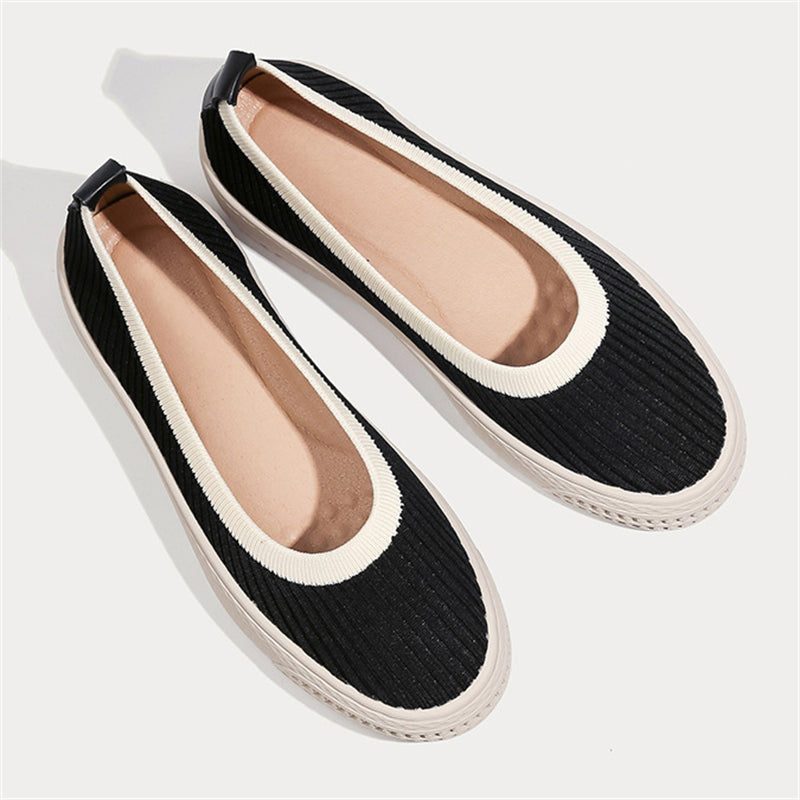 Contrast Color Slip-On Lazy Shoes