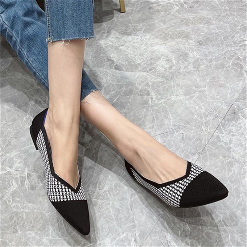 Fashionable Pointed Toe Knit Flats